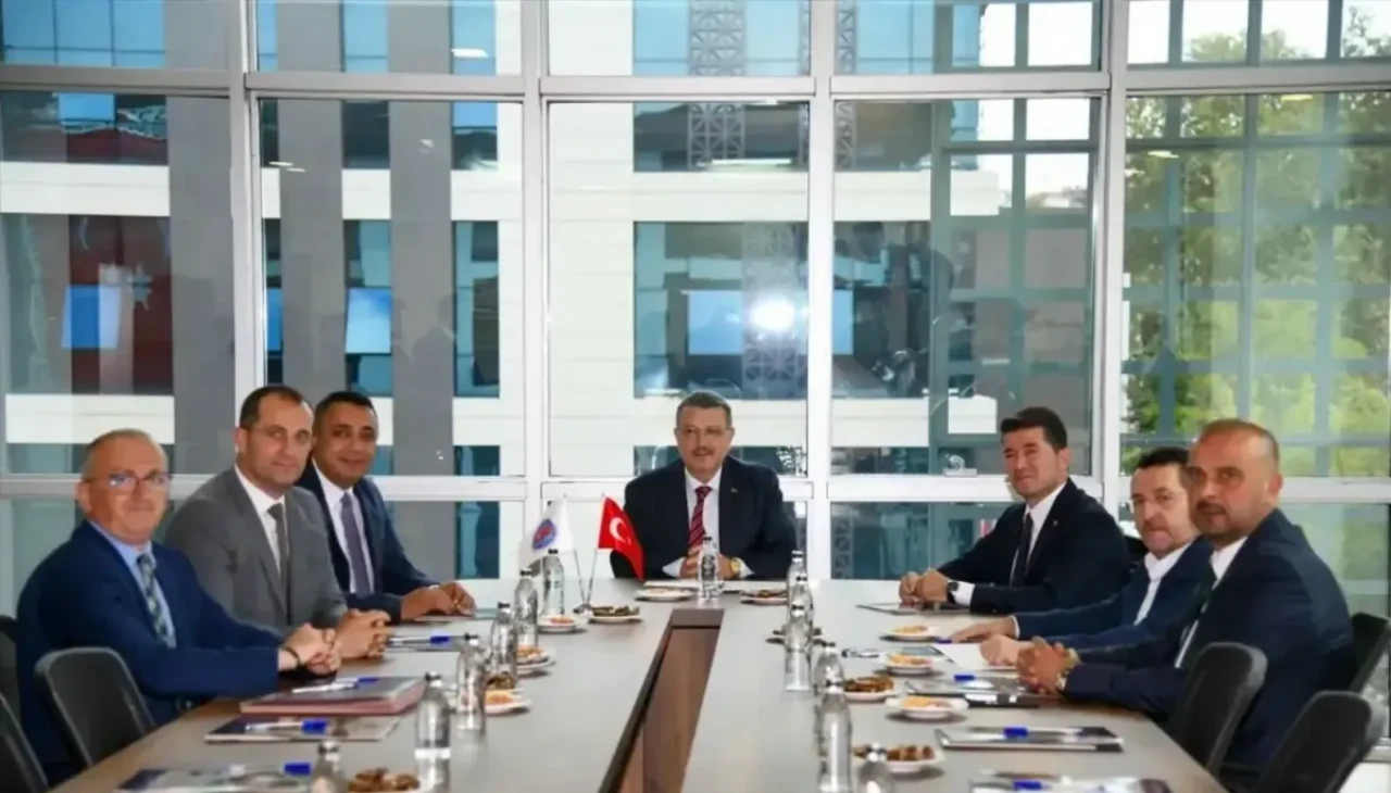 Trabzon'da Belediyeler Toplantısında İş Birliği ve Yerel Sorunların Çözümü üzerine Stratejiler Belirlendi