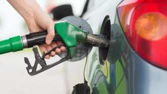 Akaryakıt Fiyatlarına Zam: Tarih Açıklandı! 3 Eylül 2025 Çarşamba Günü Yeni Benzin ve Motorin Tutarları Değişiyor.