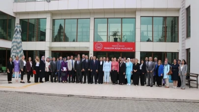 Karadeniz Bölgesi Kadın Hizmetleri Bölgesel İstişare Toplantısı Trabzon'da Gerçekleşti
