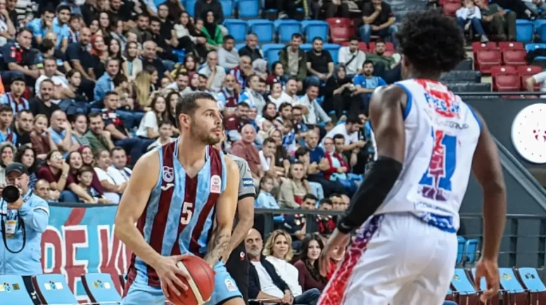 Trabzonspor, sezonu Büyükçekmece galibiyetiyle açtı: 94-76